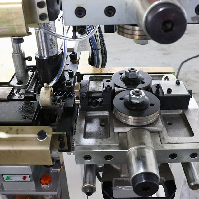 SX-200 Automatic High Speed Bonnell Spring Assembling Machine